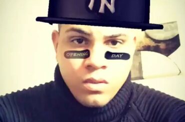 Le retard de la pluie m'a eu comme ... #capson #yankees #newyork #openingday #pinstripepride ...