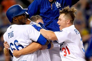  Grâce à @MLB et @BankofAmerica, vous pouvez partager vos souvenirs de baseball préférés ...