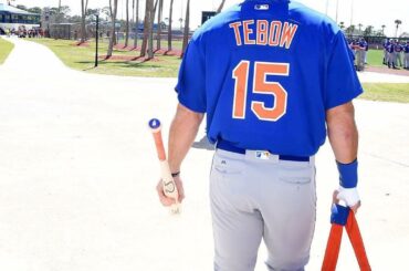 (via @timtebow) "Reconnaissant de commencer ce nouveau voyage! #lgm" ...