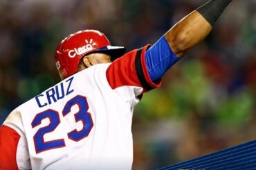 Nelson Cruz termine un spectaculaire rassemblement en fin de manche avec un énorme coup de circuit pour délivrer l ...