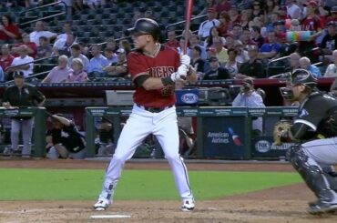 Jake Lamb est un haras. Il a déjà 13 circuits et 40 points produits. #ASGWorthy
@esuran ...