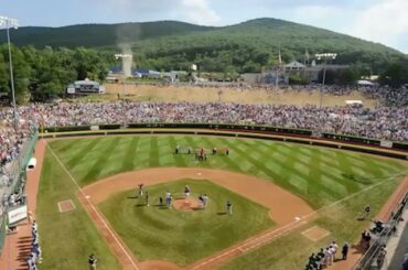 #MLBLittleLeagueClassic, où les pros se rencontrent. (via @playball) ...