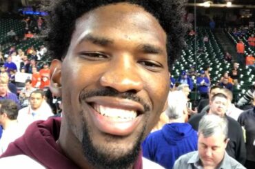 @joelembiid a un message avant #WorldSeries Game 5. #TrustTheProcess ...