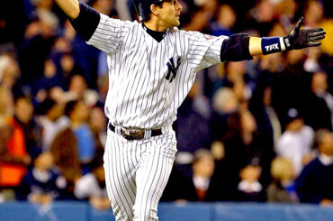 @Yankees aurait embauché Aaron Boone en tant que skipper. Le club n'a pas confirmé. Boone ...