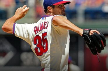 Cole Hamels a maintenant accordé trois points ou moins en 11 départs consécutifs. #AceSt ...