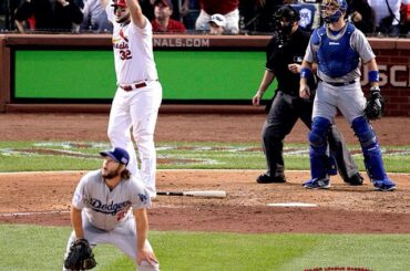 Les @Cardinals sont officiellement la kryptonite de Clayton Kershaw. #Postaison ...