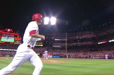 Trois matchs consécutifs avec une explosion #postseason. Matt Carpenter prend en charge cette ...