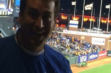 #Repost de @robriggle: Jeu n ° 3! @KCRoyals gagne bébé !!! Quel match! #takethecro ...