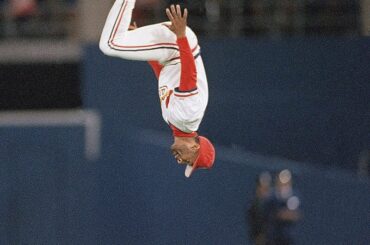 Il y a 34 ans aujourd'hui, The Wizard a fait son entrée dans le cœur des fans de @Cardinals ...