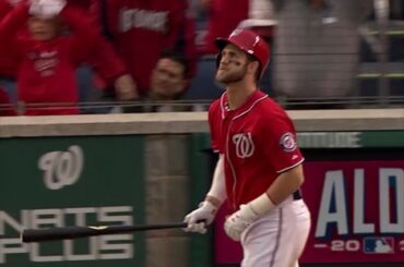 Bryce Harper est ici et il est prêt à écraser. #BryceBomb #ThirdDeck #Postseason ...