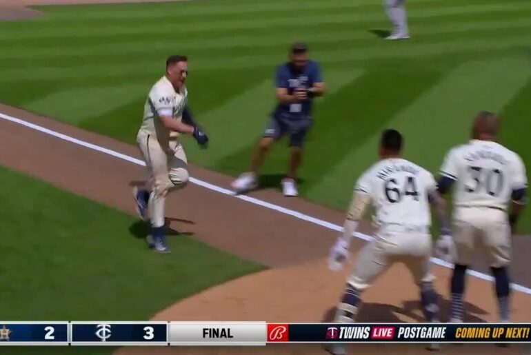 (Point fort) Christian Vazquez réalise l'impossible ! Vazquez s'impose face aux Astros et les Twins remportent la série !