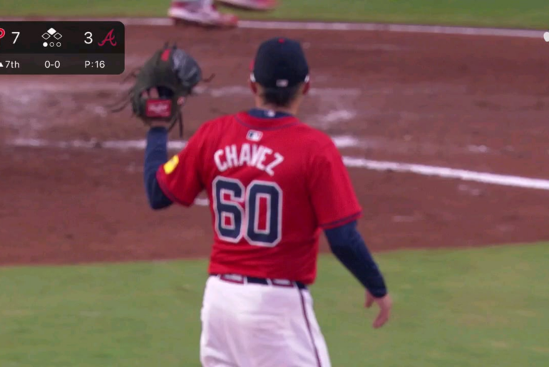 (Point fort) Les Braves oublient comment jouer au baseball, ce qui conduit à 2 points sur une erreur de lancer de Jesse Chavez