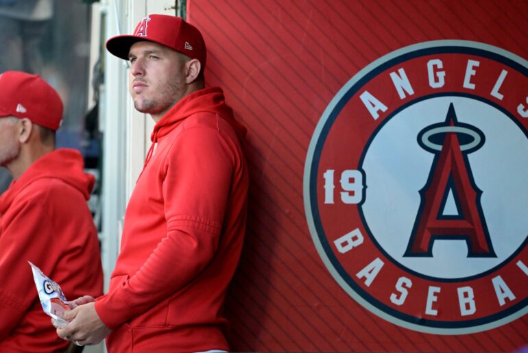 (The Athletic) Un dirigeant de la MLB suggère que les Angels devraient payer plus de la moitié du contrat de Mike Trout pour entamer des négociations commerciales