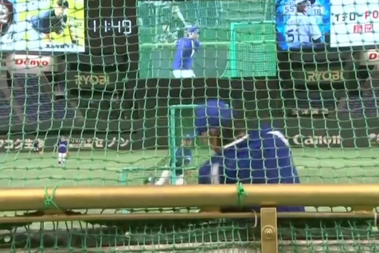 Hideki Matsui prend du BP au Tokyo Dome