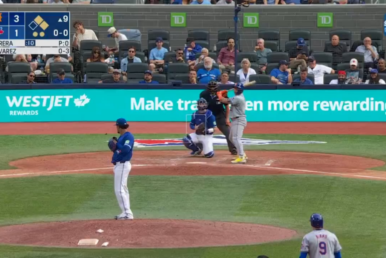 Francisco Alvarez frappe un home run de trois points en début de neuvième manche.