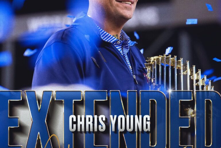 (Rangers) Nous avons signé une prolongation de contrat de plusieurs années pour Chris Young. Young a également été promu du poste de vice-président exécutif et directeur général à celui de président des opérations de baseball.