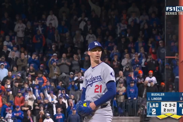 (Point culminant) Walker Buehler échappe au jam chargé de bases avec un énorme retrait au bâton de Lindor