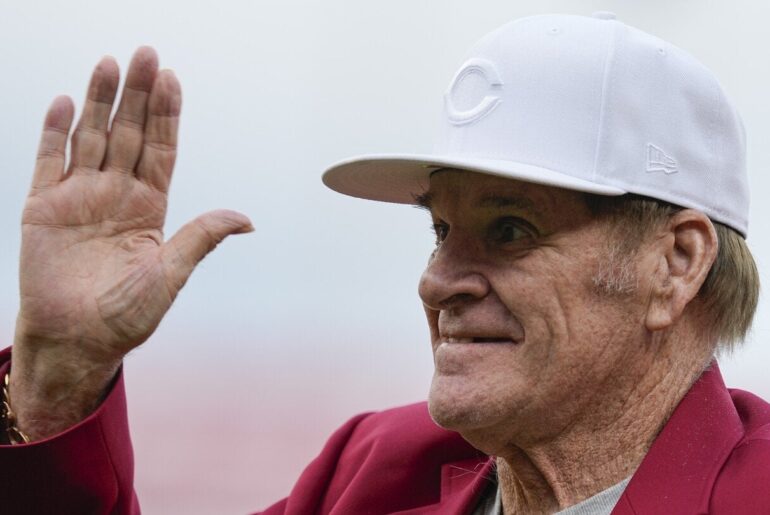 Pete Rose n'entre toujours pas au Temple de la renommée. Son interdiction de MLB était permanente et non « à vie »