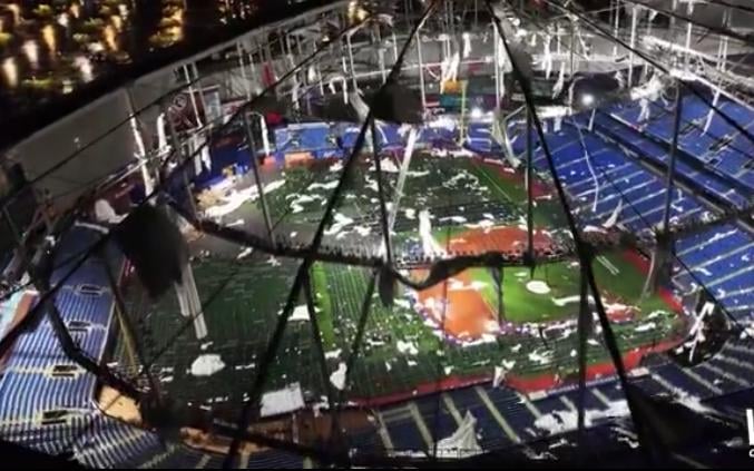 Tropicana Field après l'ouragan